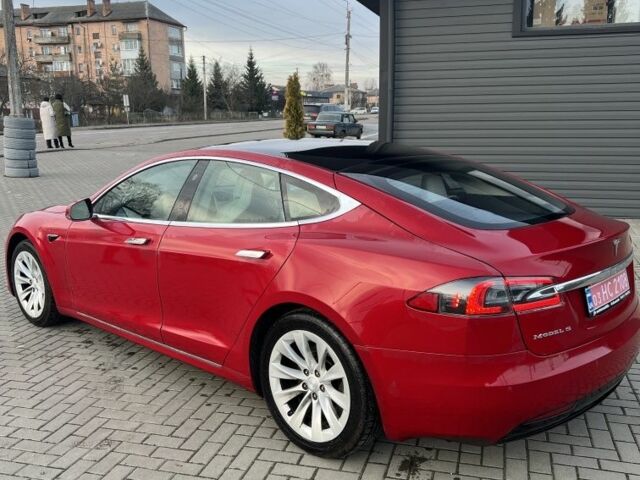 Красный Тесла Модель С, объемом двигателя 0 л и пробегом 253 тыс. км за 14900 $, фото 7 на Automoto.ua