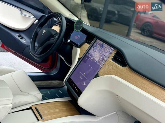 Красный Тесла Модель С, объемом двигателя 0 л и пробегом 79 тыс. км за 17900 $, фото 43 на Automoto.ua