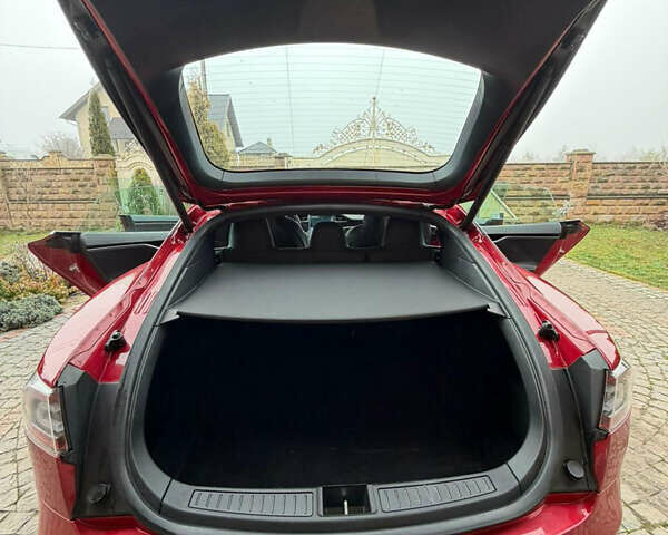 Червоний Тесла Модель С, об'ємом двигуна 0 л та пробігом 90 тис. км за 17900 $, фото 12 на Automoto.ua