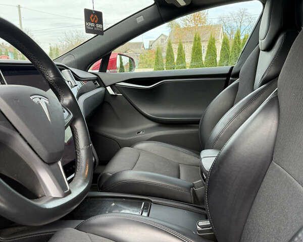 Красный Тесла Модель С, объемом двигателя 0 л и пробегом 114 тыс. км за 21500 $, фото 4 на Automoto.ua