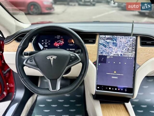 Красный Тесла Модель С, объемом двигателя 0 л и пробегом 79 тыс. км за 17900 $, фото 35 на Automoto.ua