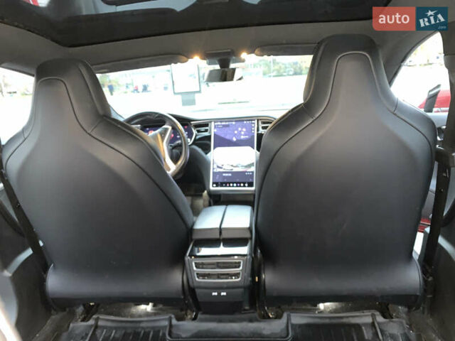 Красный Тесла Модель С, объемом двигателя 0 л и пробегом 103 тыс. км за 18000 $, фото 11 на Automoto.ua