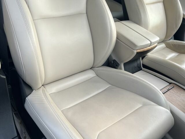 Красный Тесла Модель С, объемом двигателя 0 л и пробегом 253 тыс. км за 14900 $, фото 23 на Automoto.ua