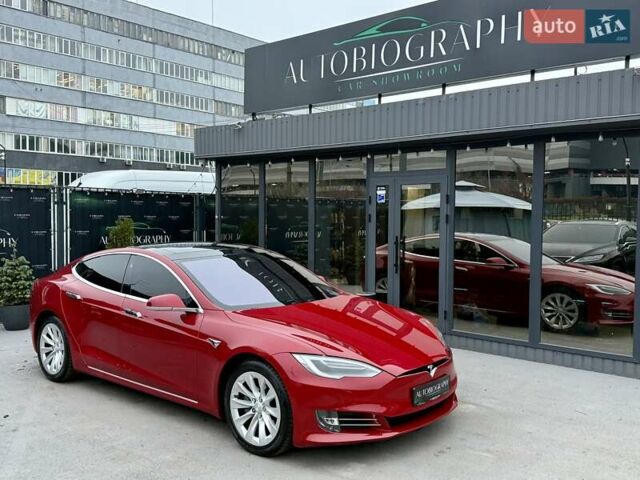 Красный Тесла Модель С, объемом двигателя 0 л и пробегом 79 тыс. км за 17900 $, фото 5 на Automoto.ua