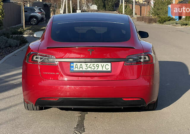 Красный Тесла Модель С, объемом двигателя 0 л и пробегом 232 тыс. км за 15900 $, фото 6 на Automoto.ua