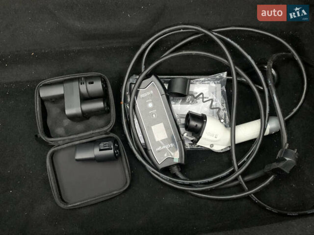 Красный Тесла Модель С, объемом двигателя 0 л и пробегом 103 тыс. км за 18000 $, фото 20 на Automoto.ua