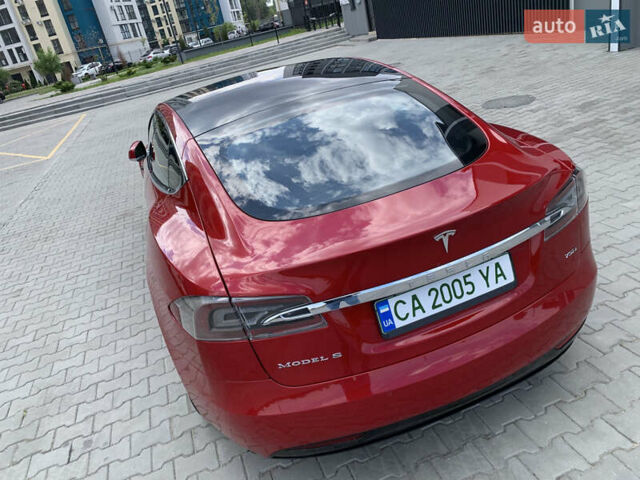 Красный Тесла Модель С, объемом двигателя 0 л и пробегом 101 тыс. км за 19000 $, фото 5 на Automoto.ua