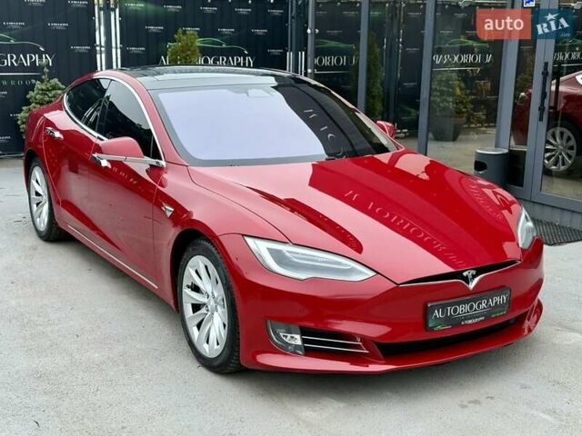 Красный Тесла Модель С, объемом двигателя 0 л и пробегом 79 тыс. км за 17900 $, фото 3 на Automoto.ua