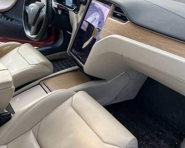 Червоний Тесла Модель С, об'ємом двигуна 0 л та пробігом 253 тис. км за 14900 $, фото 30 на Automoto.ua