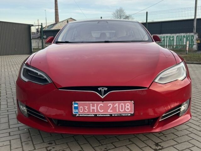Красный Тесла Модель С, объемом двигателя 0 л и пробегом 253 тыс. км за 14900 $, фото 2 на Automoto.ua
