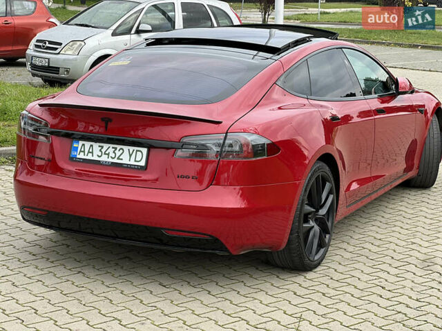 Красный Тесла Модель С, объемом двигателя 0 л и пробегом 98 тыс. км за 29000 $, фото 4 на Automoto.ua