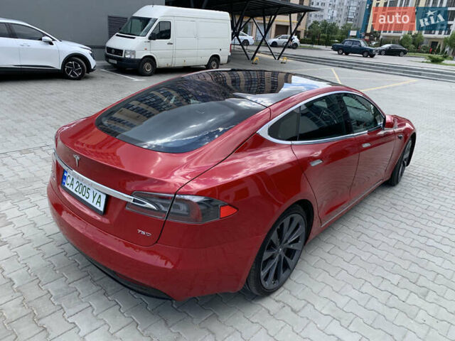 Красный Тесла Модель С, объемом двигателя 0 л и пробегом 101 тыс. км за 19000 $, фото 3 на Automoto.ua