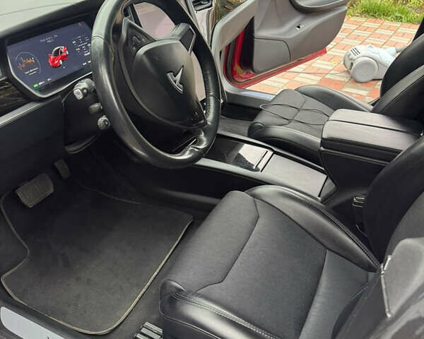 Тесла Модель С 2018 в Киеве на Automoto.ua Красный Тесла Модель С, объемом двигателя 0 л и пробегом 138 тыс. км за 18999 $, фото 43 на Automoto.ua