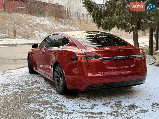 Красный Тесла Модель С, объемом двигателя 0 л и пробегом 59 тыс. км за 27500 $, фото 6 на Automoto.ua