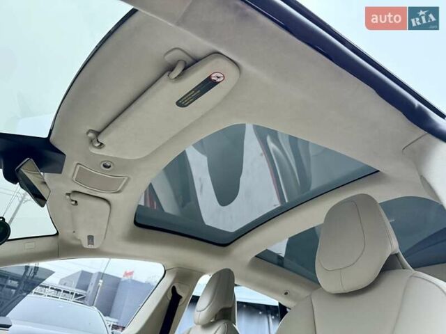 Красный Тесла Модель С, объемом двигателя 0 л и пробегом 79 тыс. км за 17900 $, фото 34 на Automoto.ua