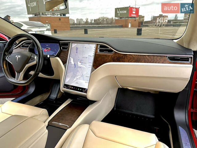 Червоний Тесла Модель С, об'ємом двигуна 0 л та пробігом 110 тис. км за 25500 $, фото 26 на Automoto.ua
