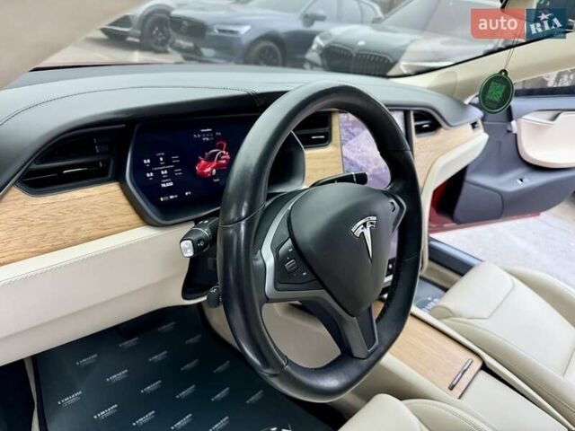 Красный Тесла Модель С, объемом двигателя 0 л и пробегом 79 тыс. км за 17900 $, фото 31 на Automoto.ua