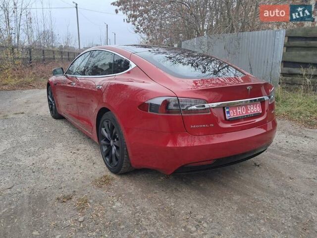 Красный Тесла Модель С, объемом двигателя 0 л и пробегом 182 тыс. км за 17999 $, фото 1 на Automoto.ua
