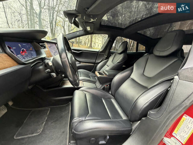 Красный Тесла Модель С, объемом двигателя 0 л и пробегом 120 тыс. км за 18900 $, фото 20 на Automoto.ua