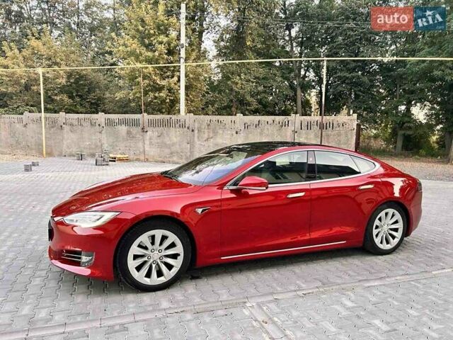 Красный Тесла Модель С, объемом двигателя 0 л и пробегом 149 тыс. км за 27300 $, фото 5 на Automoto.ua