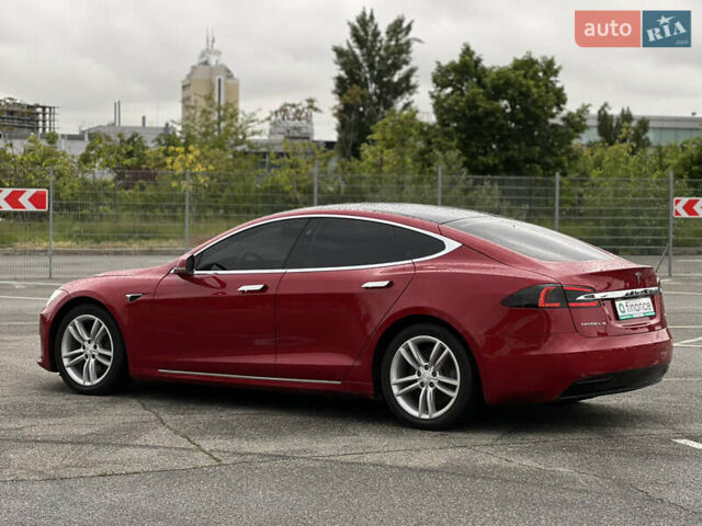 Красный Тесла Модель С, объемом двигателя 0 л и пробегом 78 тыс. км за 27000 $, фото 9 на Automoto.ua