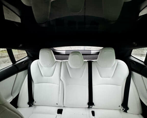 Червоний Тесла Модель С, об'ємом двигуна 0 л та пробігом 116 тис. км за 29999 $, фото 24 на Automoto.ua