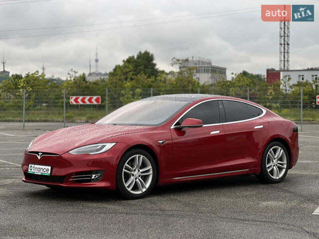 Красный Тесла Модель С, объемом двигателя 0 л и пробегом 78 тыс. км за 27000 $, фото 1 на Automoto.ua