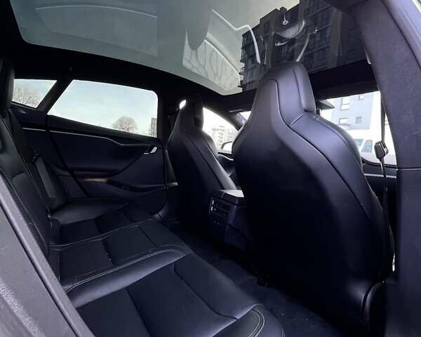 Червоний Тесла Модель С, об'ємом двигуна 0 л та пробігом 150 тис. км за 23500 $, фото 32 на Automoto.ua