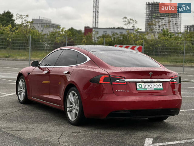 Красный Тесла Модель С, объемом двигателя 0 л и пробегом 78 тыс. км за 27000 $, фото 10 на Automoto.ua
