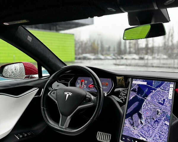 Червоний Тесла Модель С, об'ємом двигуна 0 л та пробігом 116 тис. км за 29999 $, фото 16 на Automoto.ua