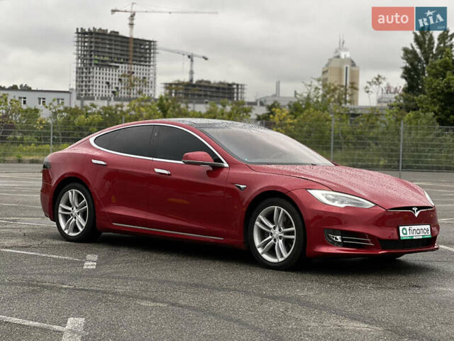 Красный Тесла Модель С, объемом двигателя 0 л и пробегом 78 тыс. км за 27000 $, фото 6 на Automoto.ua