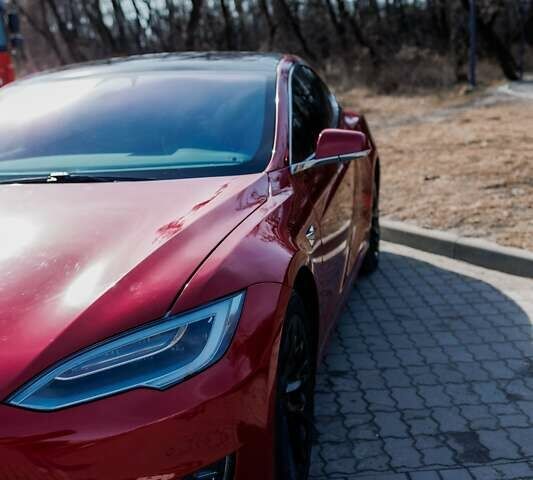 Червоний Тесла Модель С, об'ємом двигуна 0 л та пробігом 150 тис. км за 23500 $, фото 5 на Automoto.ua