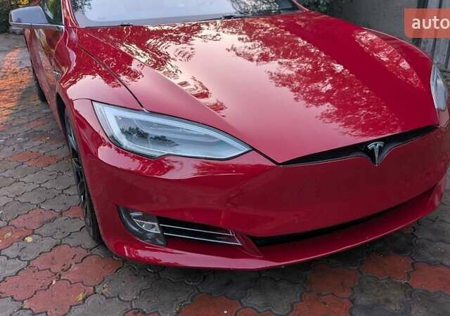 Красный Тесла Модель С, объемом двигателя 0 л и пробегом 150 тыс. км за 38999 $, фото 19 на Automoto.ua