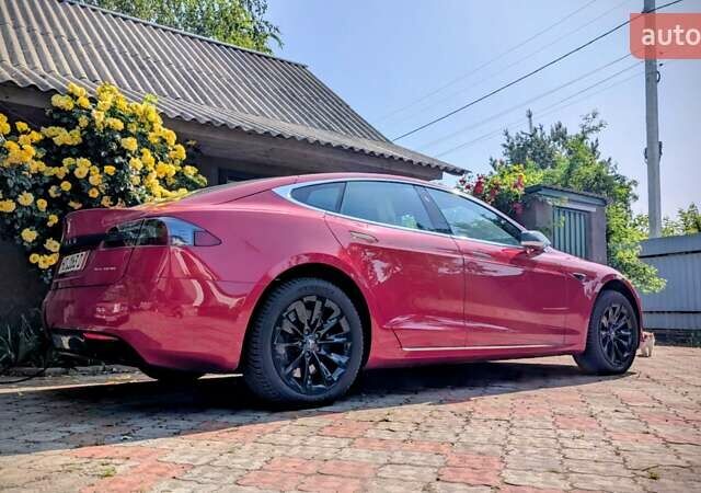 Красный Тесла Модель С, объемом двигателя 0 л и пробегом 150 тыс. км за 38999 $, фото 1 на Automoto.ua