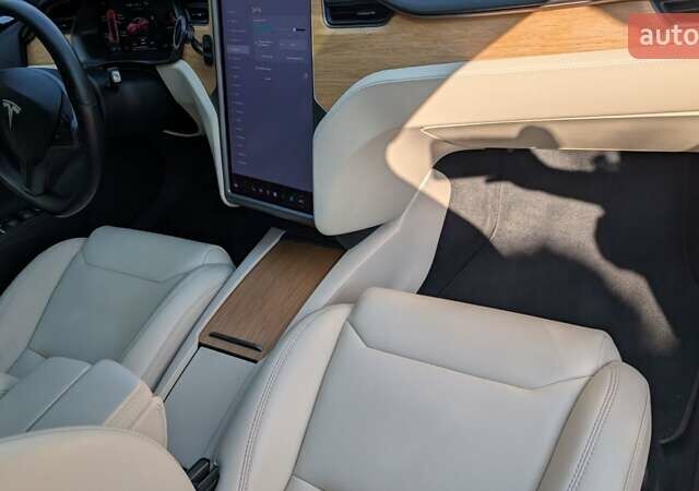 Красный Тесла Модель С, объемом двигателя 0 л и пробегом 150 тыс. км за 38999 $, фото 33 на Automoto.ua