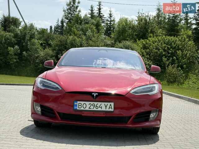 Красный Тесла Модель С, объемом двигателя 0 л и пробегом 34 тыс. км за 27900 $, фото 3 на Automoto.ua