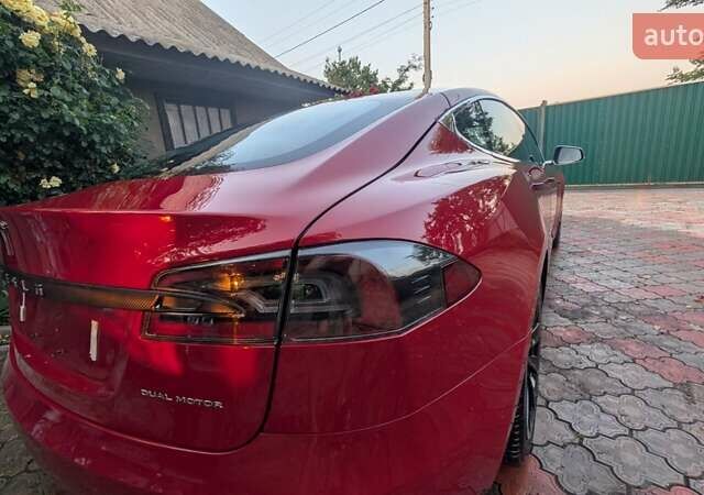 Красный Тесла Модель С, объемом двигателя 0 л и пробегом 150 тыс. км за 38999 $, фото 25 на Automoto.ua
