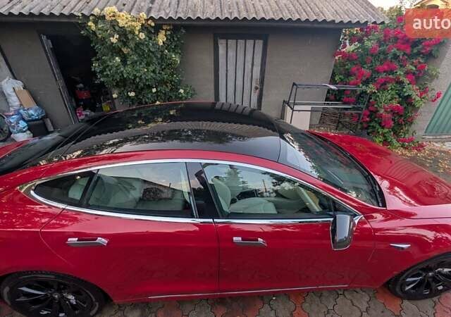 Красный Тесла Модель С, объемом двигателя 0 л и пробегом 150 тыс. км за 38999 $, фото 17 на Automoto.ua