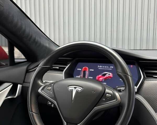 Красный Тесла Модель С, объемом двигателя 0 л и пробегом 65 тыс. км за 38500 $, фото 15 на Automoto.ua