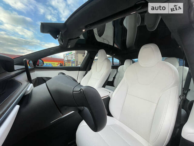 Красный Тесла Модель С, объемом двигателя 0 л и пробегом 1 тыс. км за 49500 $, фото 26 на Automoto.ua