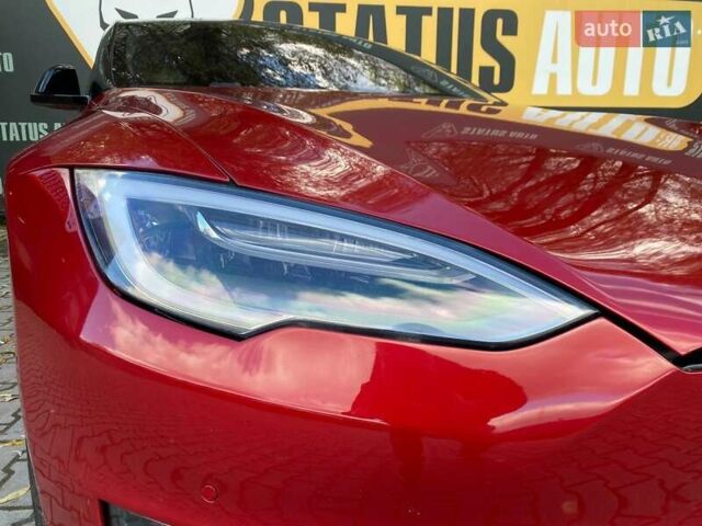 Красный Тесла Модель С, объемом двигателя 0 л и пробегом 16 тыс. км за 49900 $, фото 3 на Automoto.ua