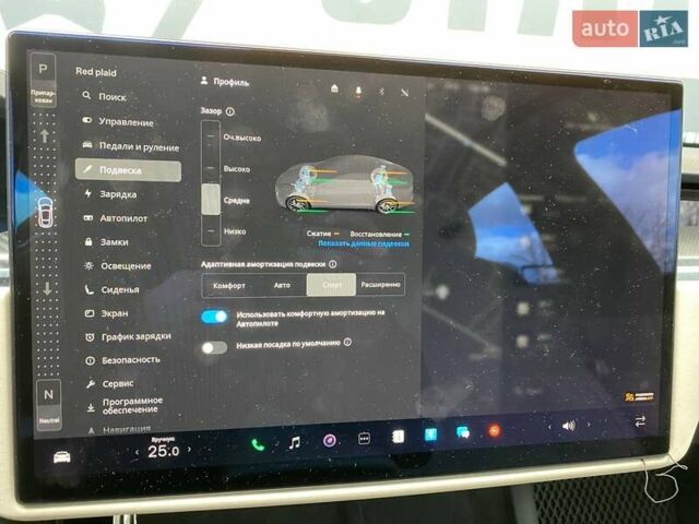 Красный Тесла Модель С, объемом двигателя 0 л и пробегом 16 тыс. км за 49900 $, фото 26 на Automoto.ua