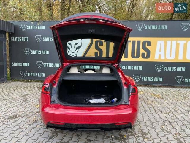 Червоний Тесла Модель С, об'ємом двигуна 0 л та пробігом 16 тис. км за 48500 $, фото 10 на Automoto.ua