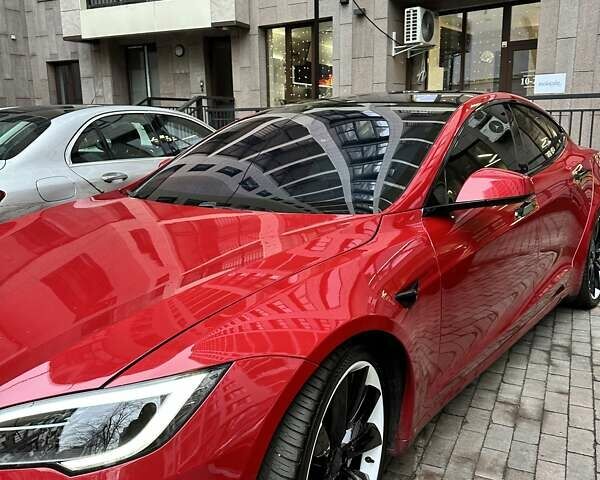 Красный Тесла Модель С, объемом двигателя 0 л и пробегом 60 тыс. км за 44000 $, фото 10 на Automoto.ua