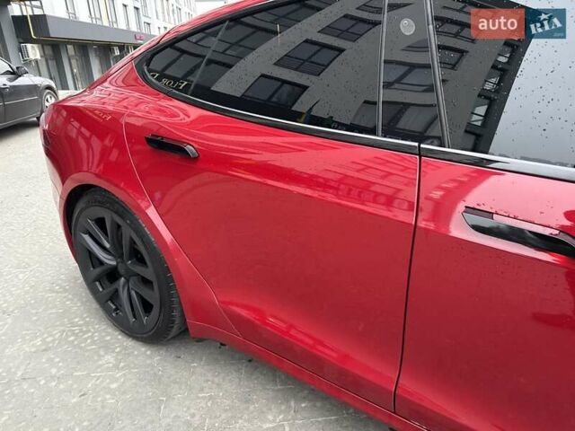 Красный Тесла Модель С, объемом двигателя 0 л и пробегом 37 тыс. км за 45900 $, фото 40 на Automoto.ua