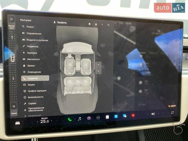 Красный Тесла Модель С, объемом двигателя 0 л и пробегом 16 тыс. км за 49900 $, фото 25 на Automoto.ua