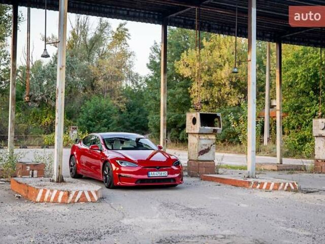 Красный Тесла Модель С, объемом двигателя 0 л и пробегом 85 тыс. км за 46500 $, фото 7 на Automoto.ua