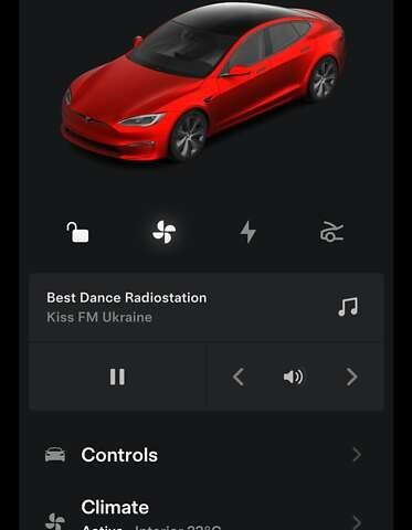 Красный Тесла Модель С, объемом двигателя 0 л и пробегом 56 тыс. км за 36500 $, фото 2 на Automoto.ua