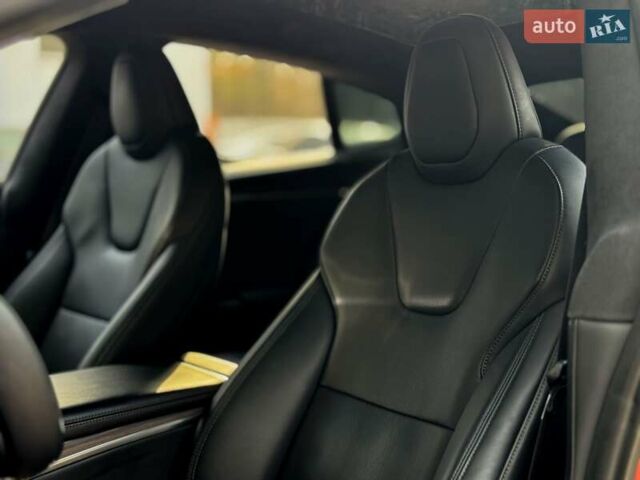 Червоний Тесла Модель С, об'ємом двигуна 0 л та пробігом 29 тис. км за 42999 $, фото 13 на Automoto.ua