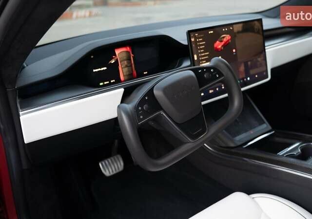 Красный Тесла Модель С, объемом двигателя 0 л и пробегом 85 тыс. км за 46500 $, фото 18 на Automoto.ua